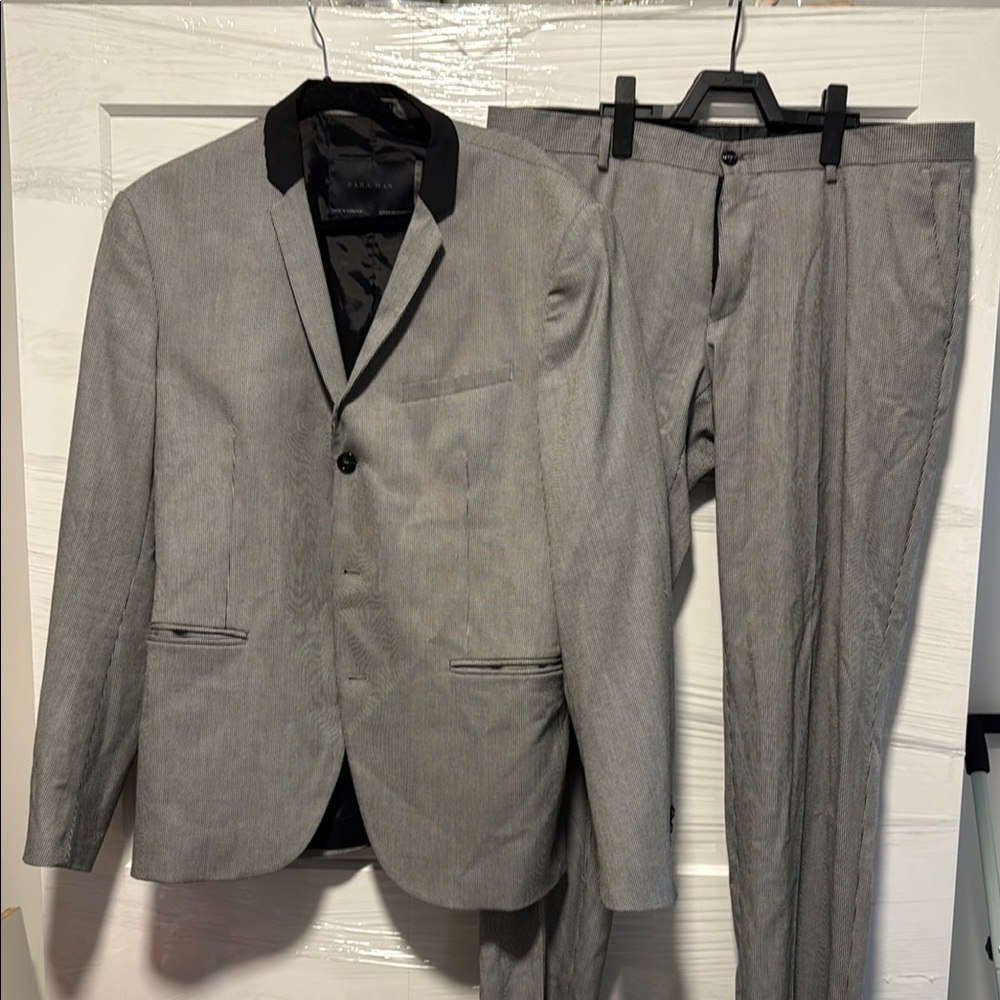 Zara Gray Modern Slim-Fit Suit